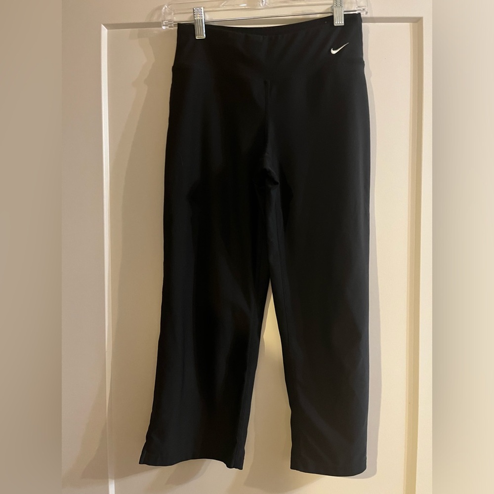 Nike Dri-Fit Black Cropped Yoga Pants (Size XS)